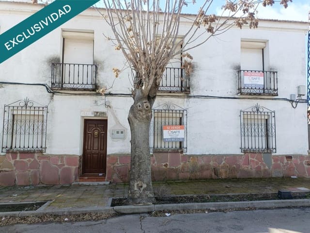 4 bedroom Terraced Villa for sale in Arenas de San Juan - € 42,000 (Ref: 9599408)