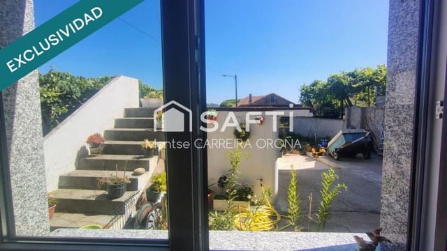 Chalet de 4 habitaciones en Santiago de Compostela en venta - 320.000 € (Ref: 9599409)