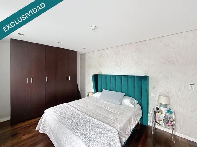 4 sypialnia Willa na sprzedaż w Santiago de Compostela z basenem garażem - 1 250 000 € (Ref: 9599410)