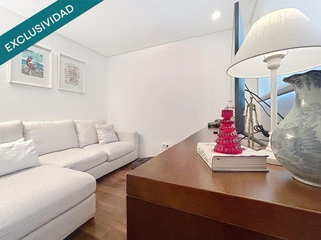 4 sypialnia Willa na sprzedaż w Santiago de Compostela z basenem garażem - 1 250 000 € (Ref: 9599410)