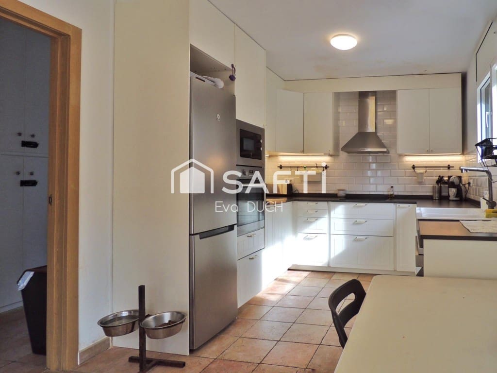 3 soveværelse Villa til salg i Macanet de la Selva - € 350.000 (Ref: 9599411)