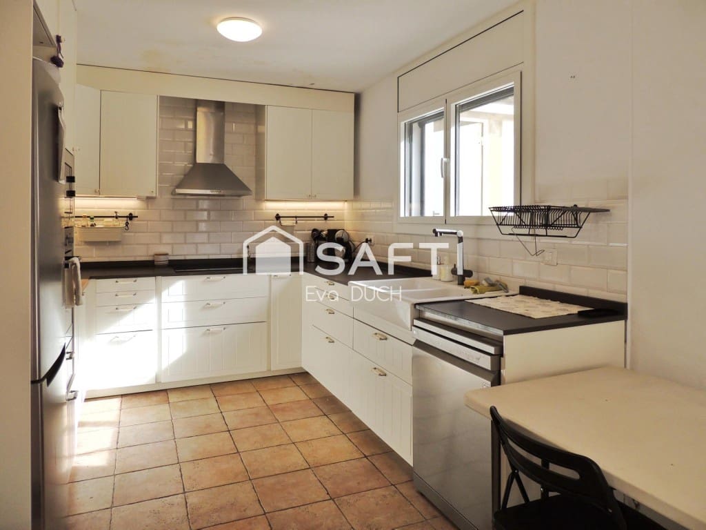 3 soveværelse Villa til salg i Macanet de la Selva - € 350.000 (Ref: 9599411)