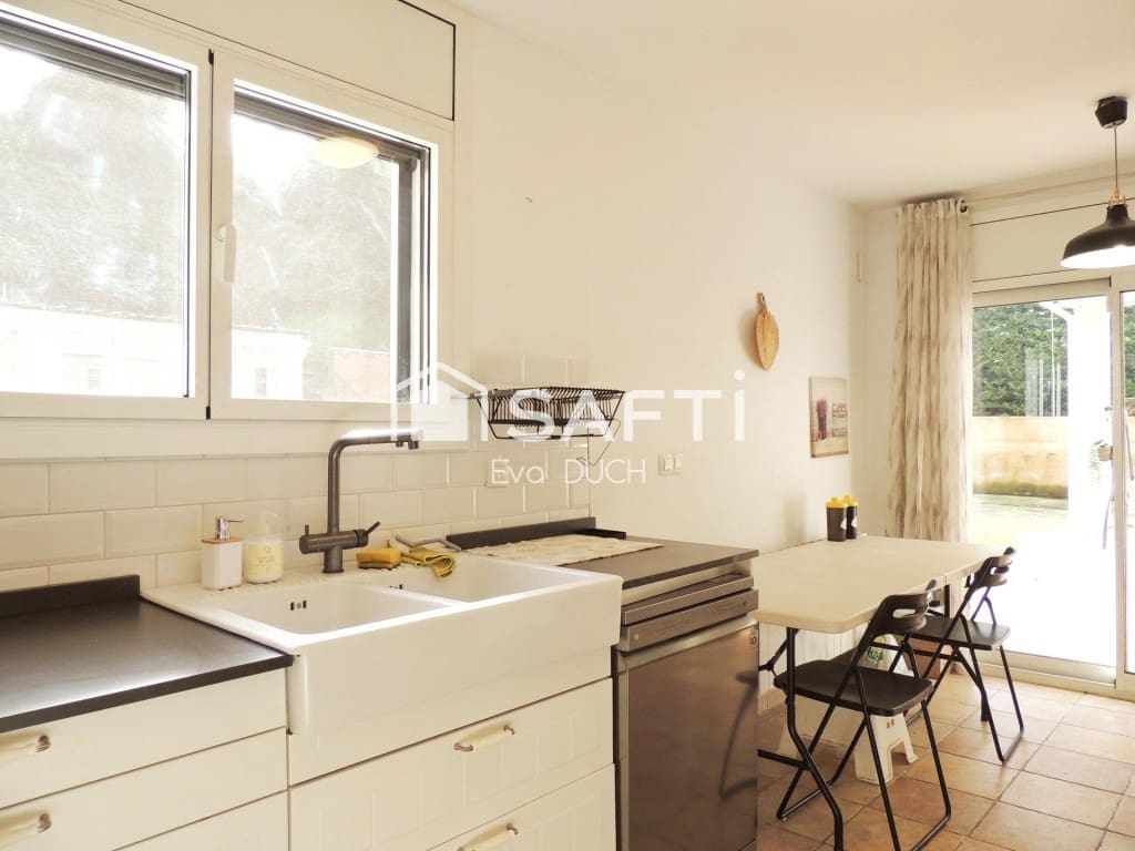 3 soveværelse Villa til salg i Macanet de la Selva - € 350.000 (Ref: 9599411)