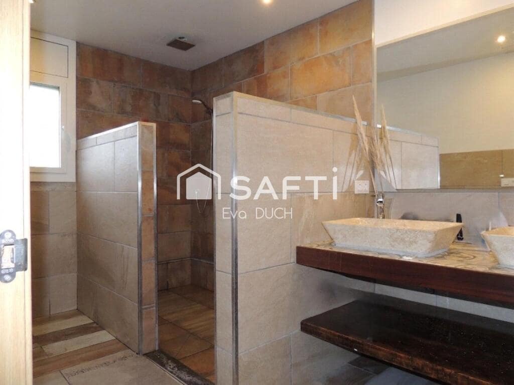 3 bedroom Villa for sale in Macanet de la Selva with pool - € 320,000 (Ref: 9599411)