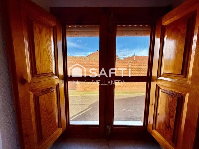 3 bedroom Finca/Country House for sale in Toral de los Guzmanes - € 60,000 (Ref: 9599412)