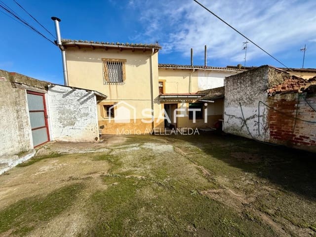 3 bedroom Finca/Country House for sale in Toral de los Guzmanes - € 60,000 (Ref: 9599412)