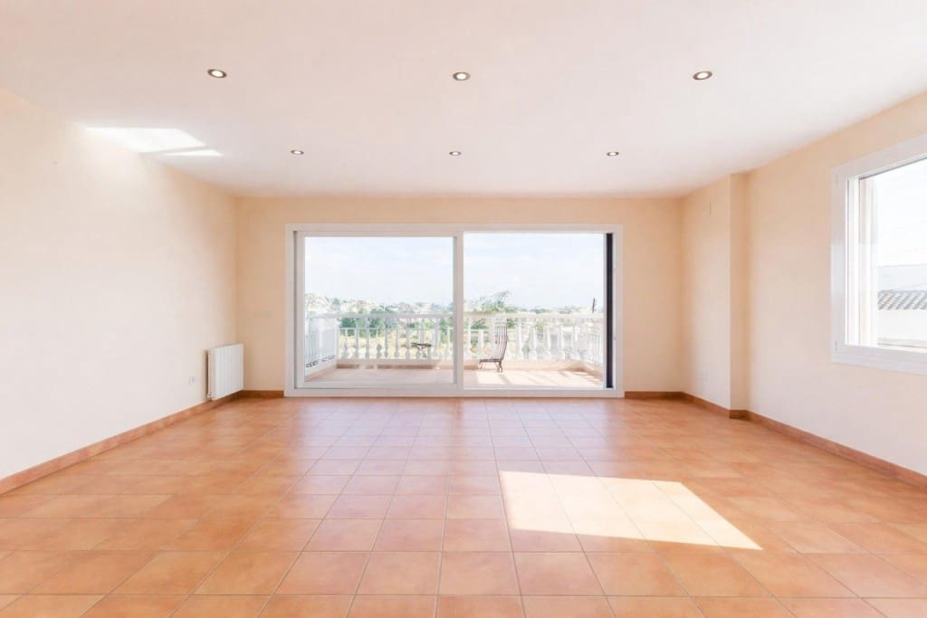 3 sovrum Villa till salu i Oropesa  med pool garage - 339 000 € (Ref: 9599418)