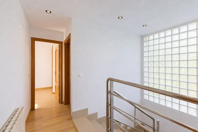 3 sovrum Villa till salu i Oropesa  med pool garage - 339 000 € (Ref: 9599418)