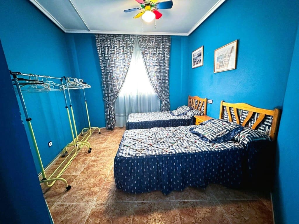 3 sovrum Lägenhet till salu i Guardamar del Segura med garage - 239 900 € (Ref: 9604873)