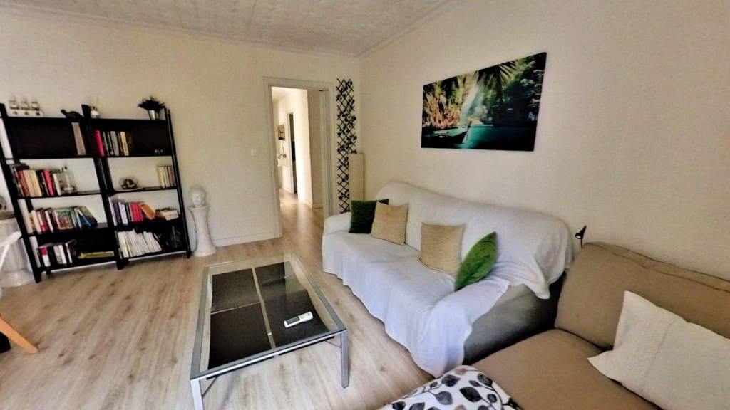 3 makuuhuone Huoneisto myytävänä paikassa Alicante kaupunki - 183 000 € (Ref: 9604875)