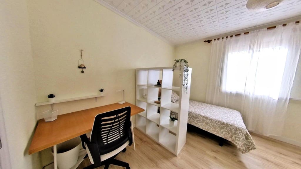 3 makuuhuone Huoneisto myytävänä paikassa Alicante kaupunki - 183 000 € (Ref: 9604875)