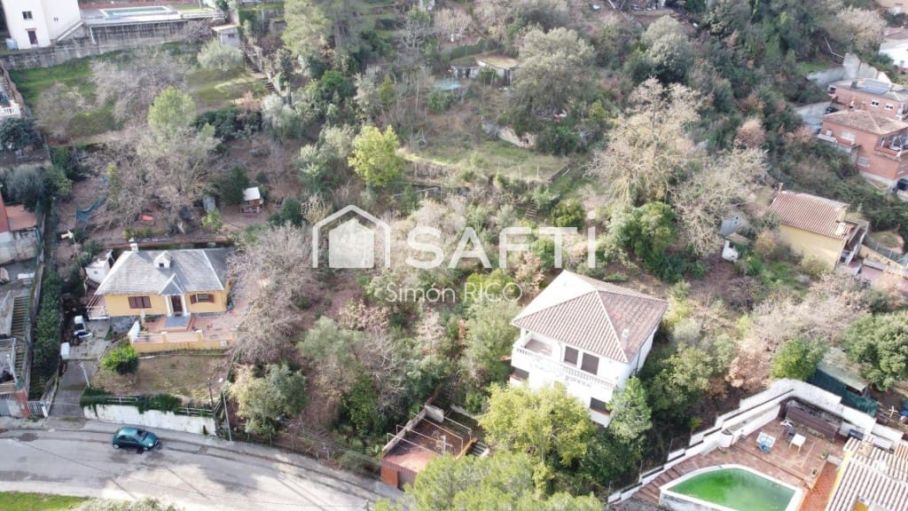 Terrain à Bâtir à vendre à Cervello - 70 000 € (Ref: 9604877)