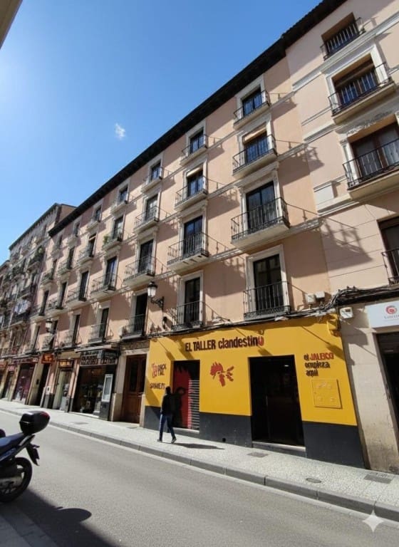 2 bedroom Apartment for sale in Zaragoza city - € 195,000 (Ref: 9604880)