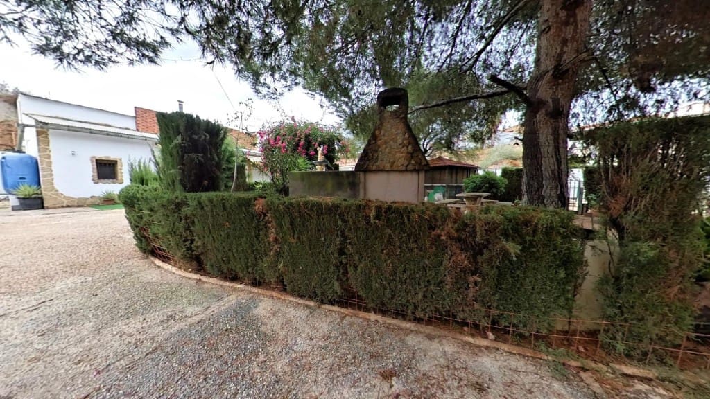 4 bedroom Finca/Country House for sale in Elda - € 259,500 (Ref: 9604883)