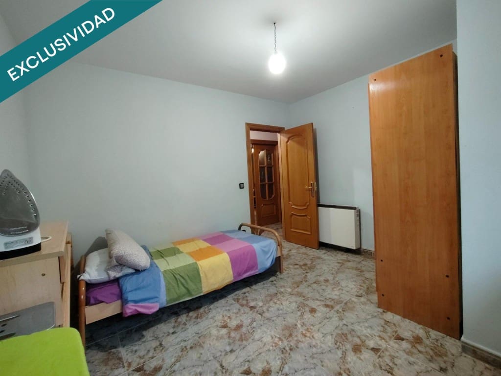 3 soveværelse Lejlighed til salg i Toreno med garage - € 95.000 (Ref: 9604884)