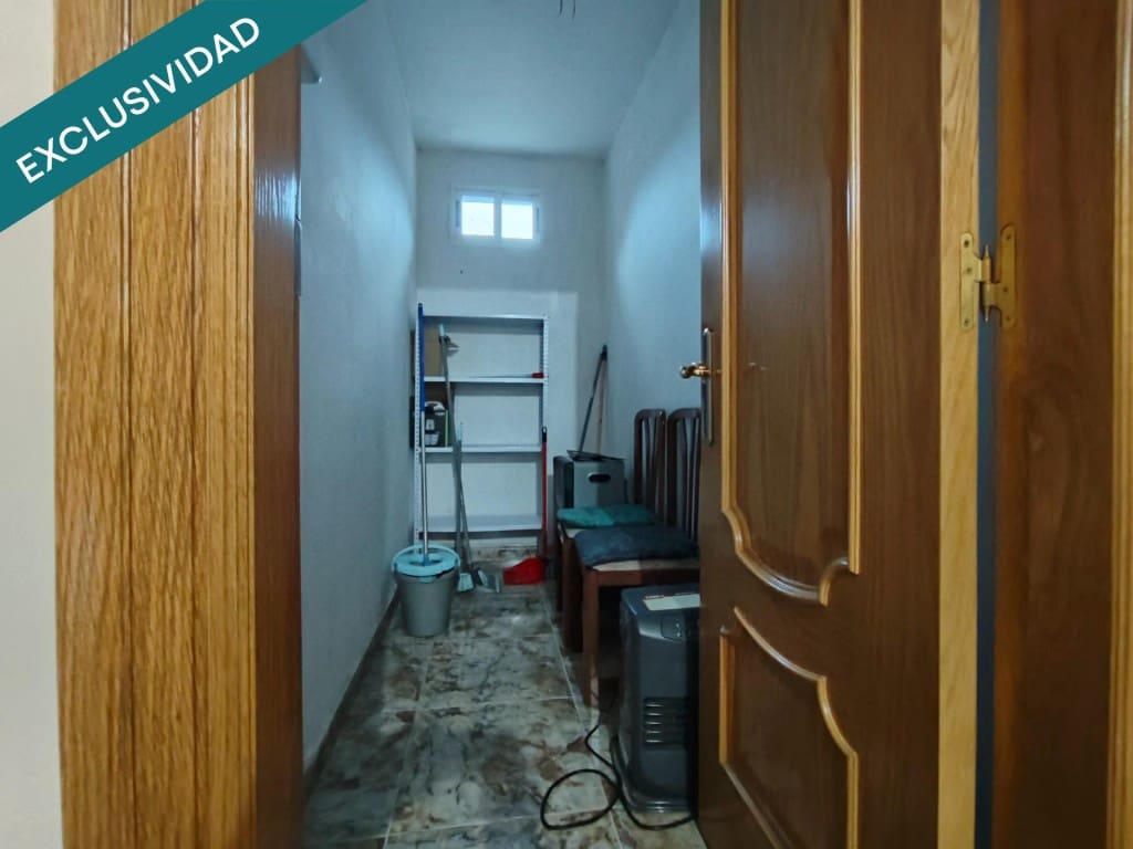 3 soveværelse Lejlighed til salg i Toreno med garage - € 95.000 (Ref: 9604884)