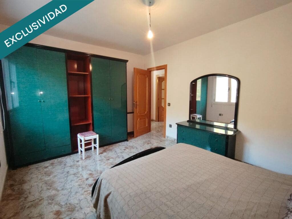 3 bedroom Apartment for sale in Toreno with garage - € 95,000 (Ref: 9604884)