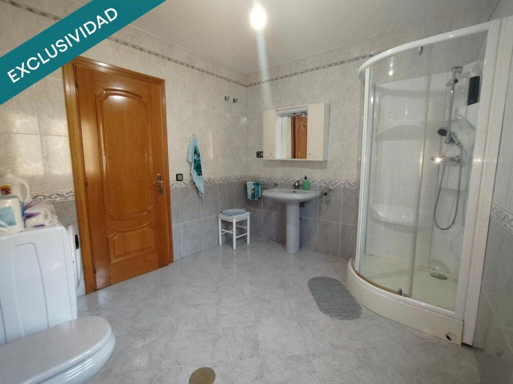 3 bedroom Apartment for sale in Toreno with garage - € 95,000 (Ref: 9604884)