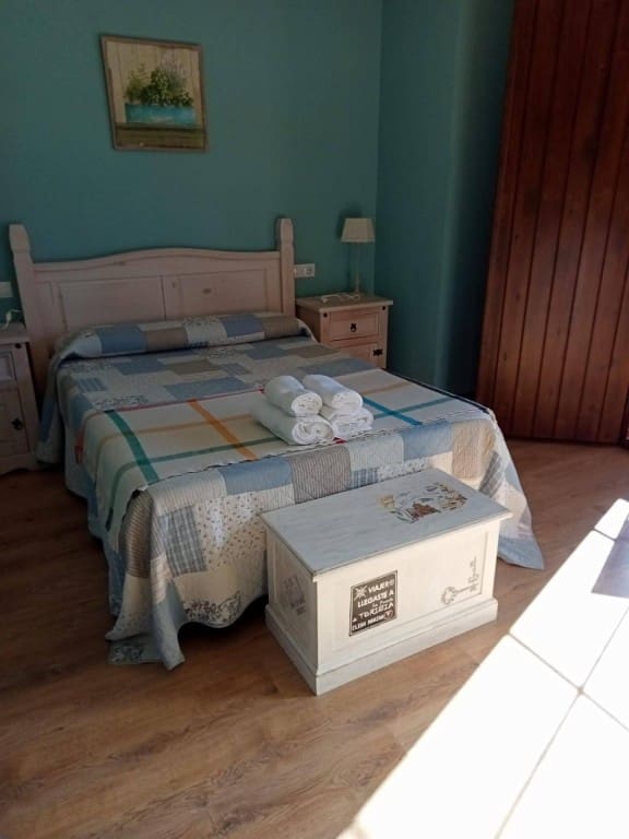 6 soveværelse Villa til salg i Val de San Lorenzo med garage - € 287.000 (Ref: 9604891)