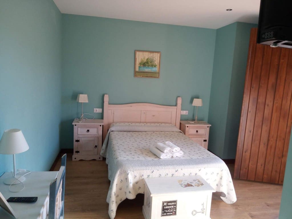 6 soveværelse Villa til salg i Val de San Lorenzo med garage - € 287.000 (Ref: 9604891)