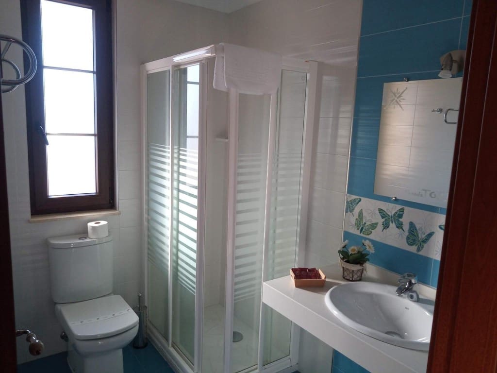 6 soveværelse Villa til salg i Val de San Lorenzo med garage - € 287.000 (Ref: 9604891)