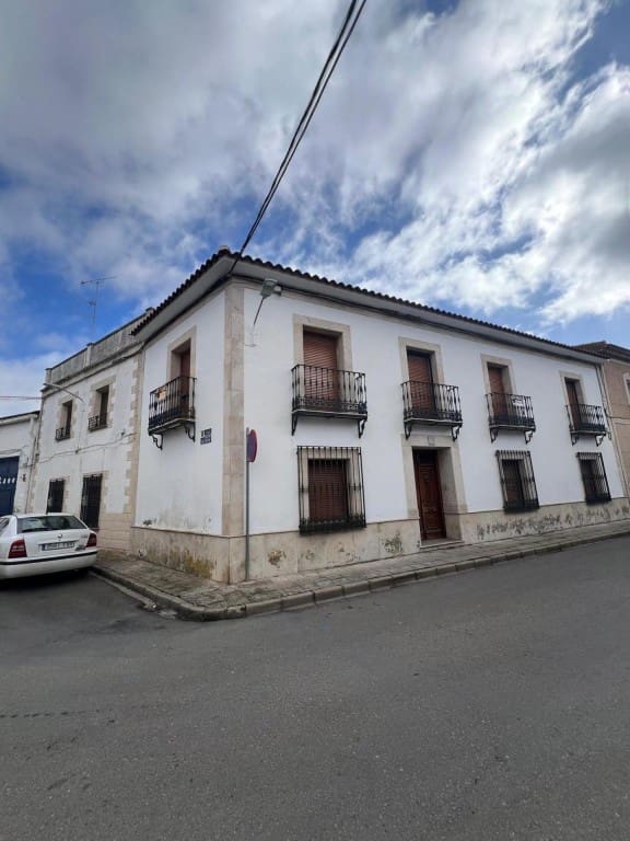 17 soverom Villa til salgs i Argamasilla de Alba - € 350 000 (Ref: 9604892)