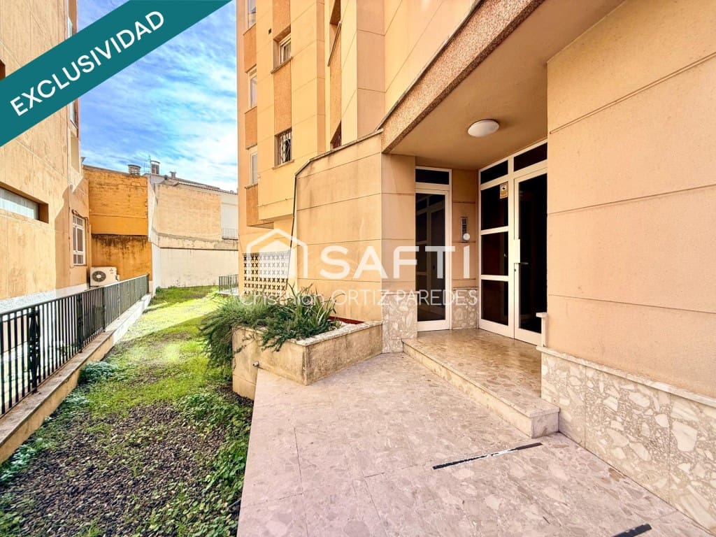 3 soveværelse Lejlighed til salg i Lloret de Mar med garage - € 359.000 (Ref: 9607976)