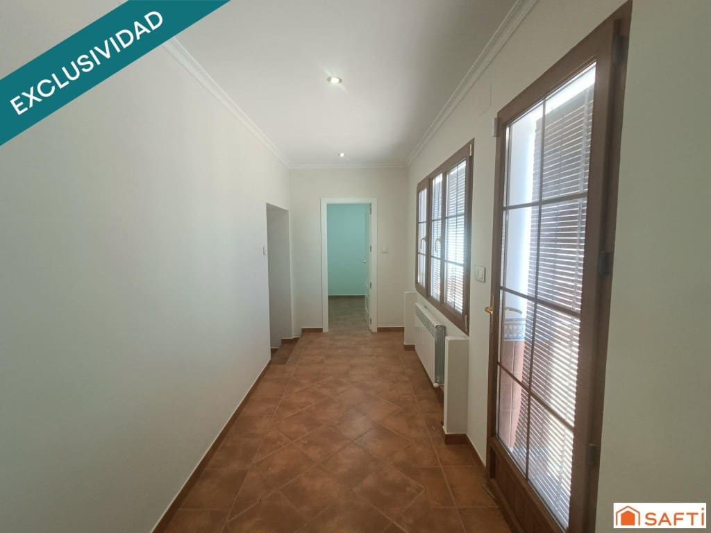 5 makuuhuone Rivitalo myytävänä paikassa Llanos del Caudillo - 189 000 € (Ref: 9607977)