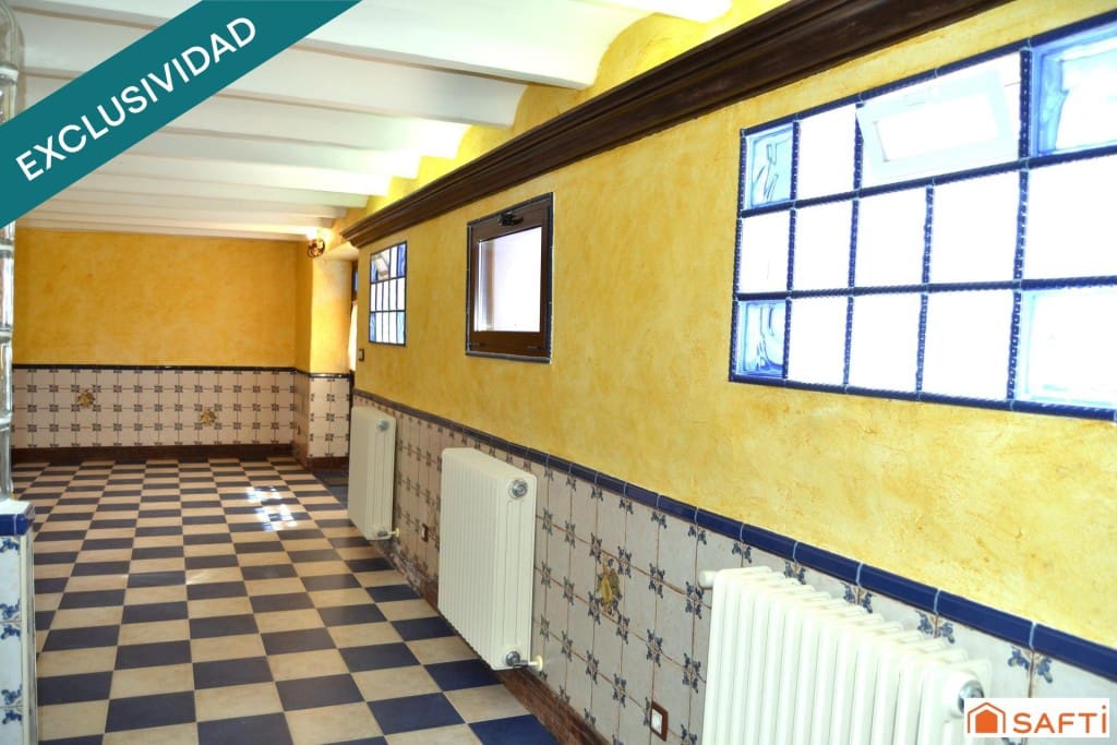 5 makuuhuone Rivitalo myytävänä paikassa Llanos del Caudillo - 189 000 € (Ref: 9607977)