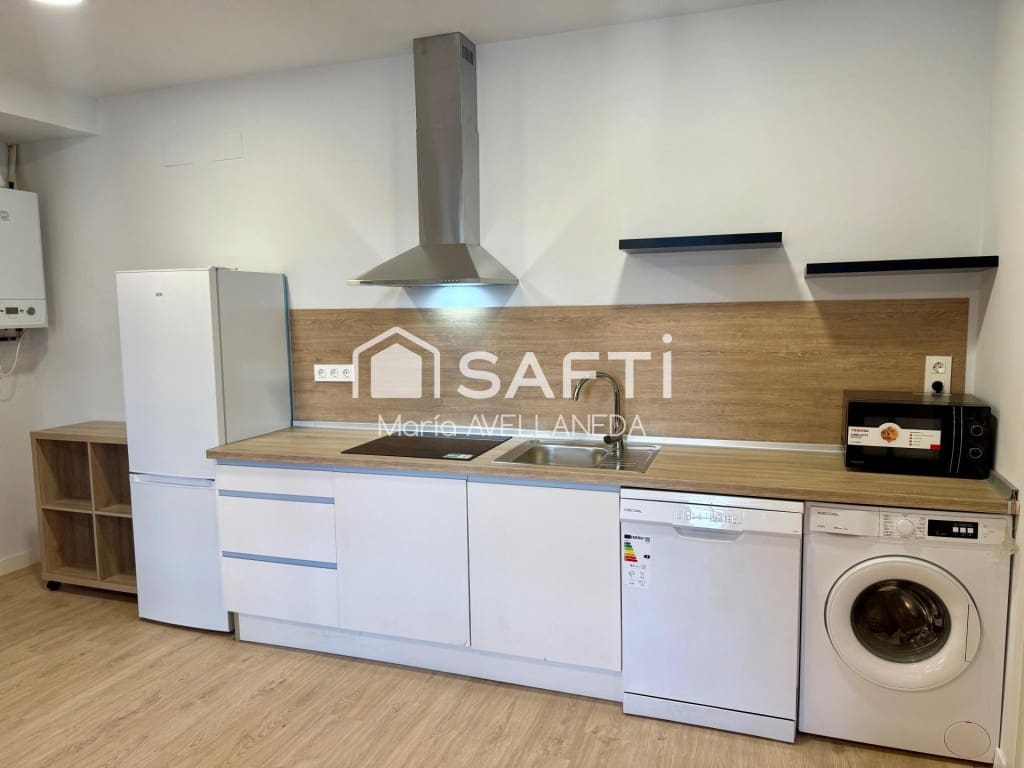 2 bedroom Apartment for rent in San Andres del Rabanedo - € 600 (Ref: 9607978)