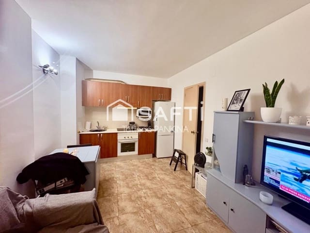 1 soverom Leilighet til salgs i Mas Baell - Can Carbó, Lloret de Mar med svømmebasseng - € 130 000 (Ref: 9607982)