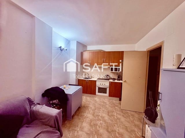 1 soverom Leilighet til salgs i Mas Baell - Can Carbó, Lloret de Mar med svømmebasseng - € 130 000 (Ref: 9607982)