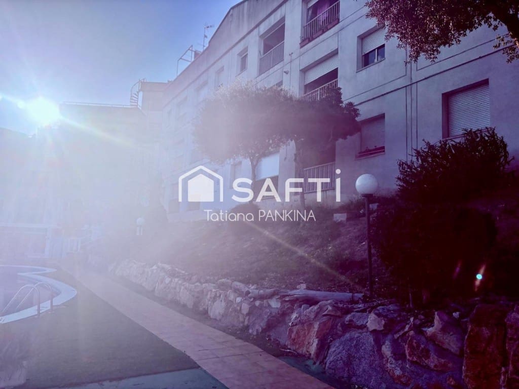 1 bedroom Apartment for sale in Lloret de Mar with pool - € 130,000 (Ref: 9607982)