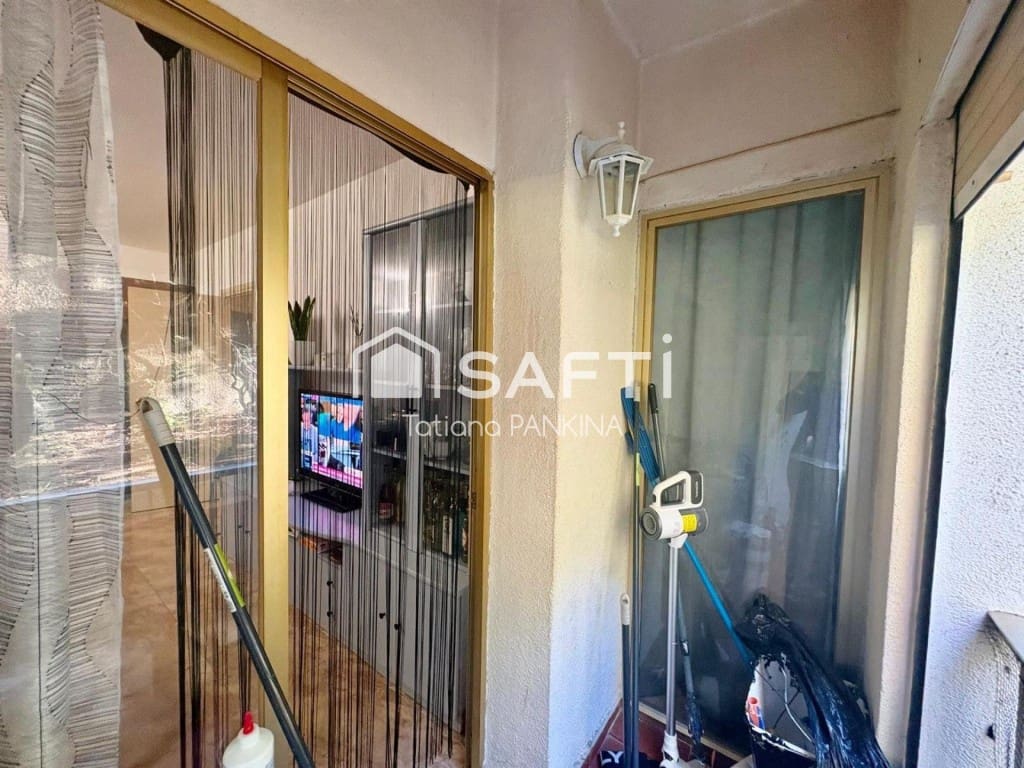 1 bedroom Apartment for sale in Lloret de Mar with pool - € 130,000 (Ref: 9607982)