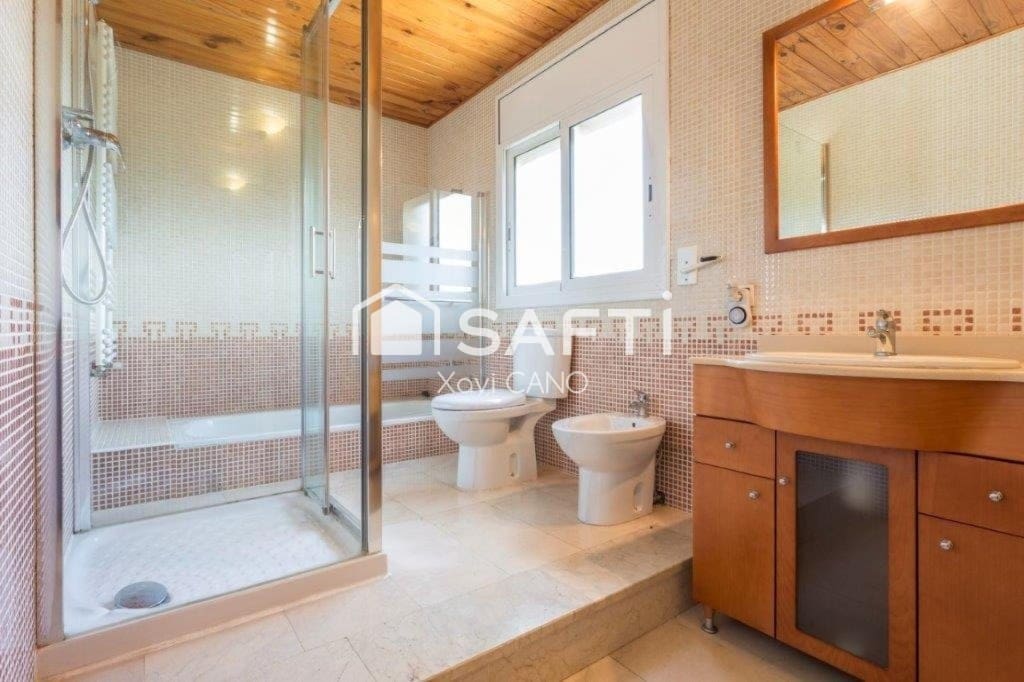 6 quarto Moradia para venda em Macanet de la Selva - 445 000 € (Ref: 9607983)