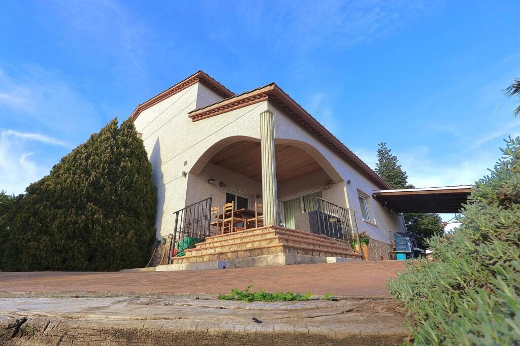 6 bedroom Villa for sale in Macanet de la Selva - € 445,000 (Ref: 9607983)