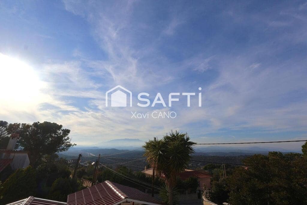 6 bedroom Villa for sale in Macanet de la Selva - € 445,000 (Ref: 9607983)