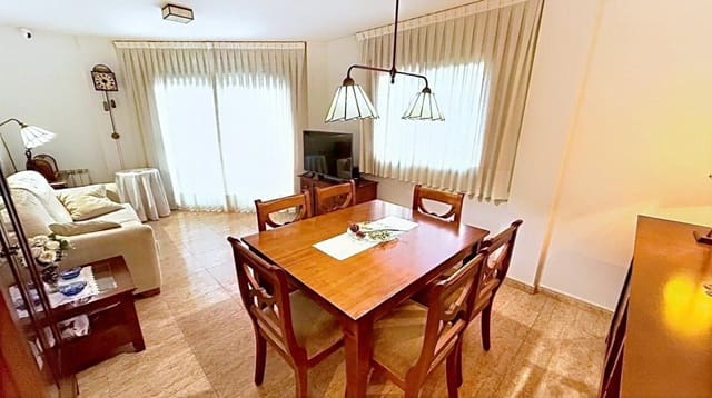 2 makuuhuone Huoneisto myytävänä paikassa Reus mukana 
autotalli - 230 000 € (Ref: 9607985)