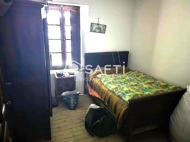 8 soveværelse Finca/Landehus til salg i Quintana del Castillo - € 54.000 (Ref: 9607986)