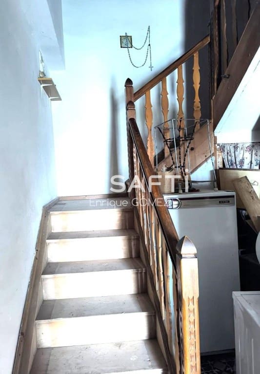 8 soveværelse Finca/Landehus til salg i Quintana del Castillo - € 54.000 (Ref: 9607986)