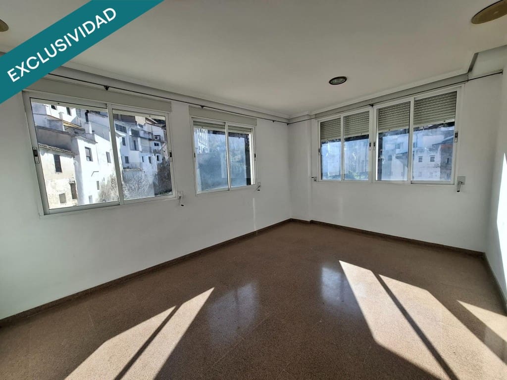 Oficina en Moixent en venta - 250.000 € (Ref: 9611337)