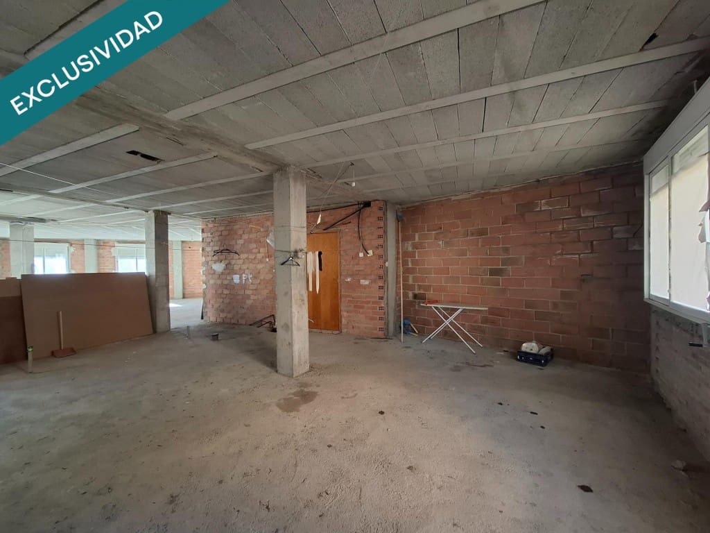 Oficina en Moixent en venta - 250.000 € (Ref: 9611337)