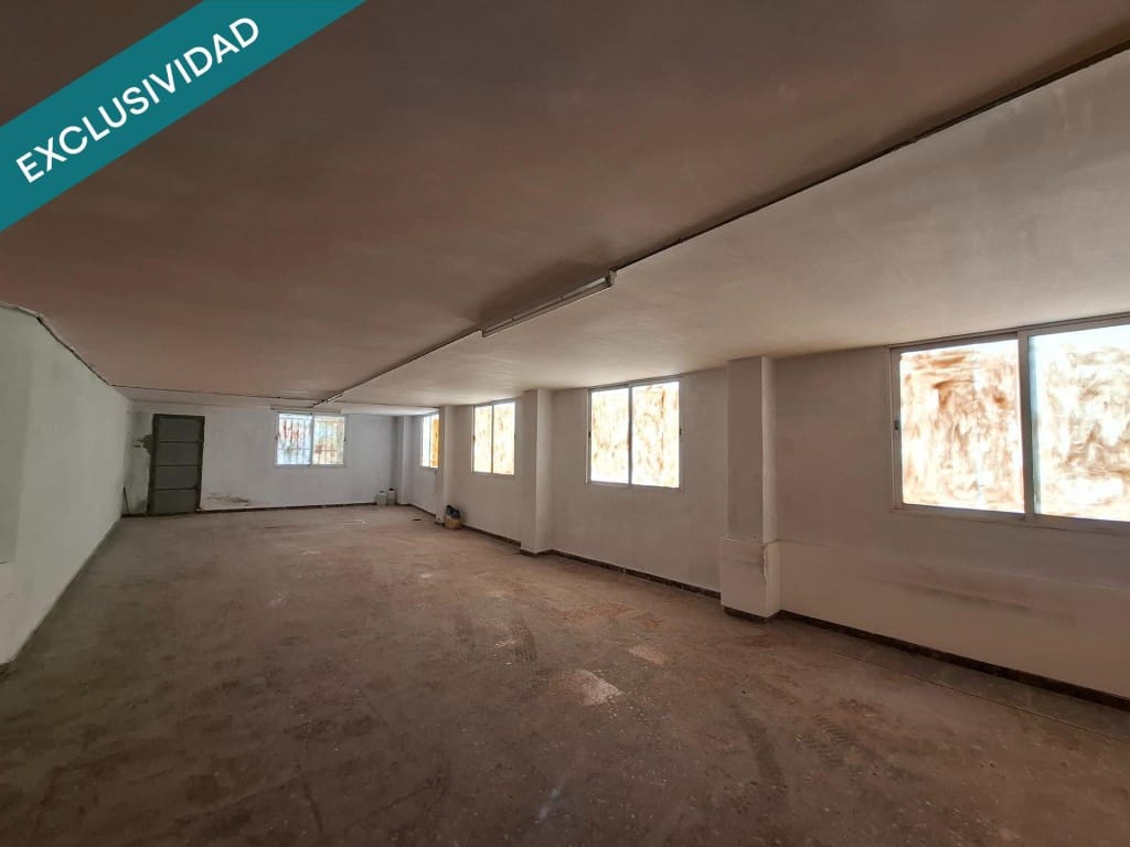 Oficina en Moixent en venta - 250.000 € (Ref: 9611337)