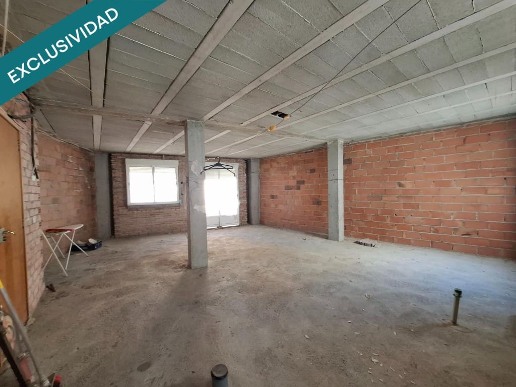 Oficina en Moixent en venta - 250.000 € (Ref: 9611337)