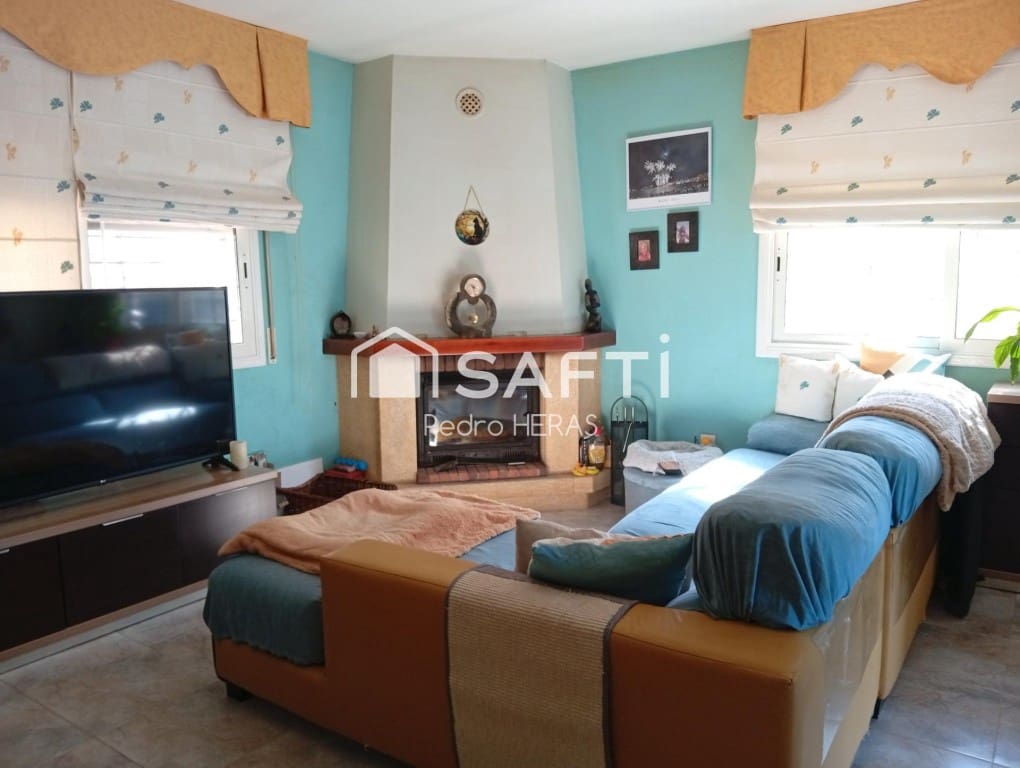 3 soveværelse Villa til salg i Lloret de Mar med swimmingpool garage - € 297.000 (Ref: 9611338)