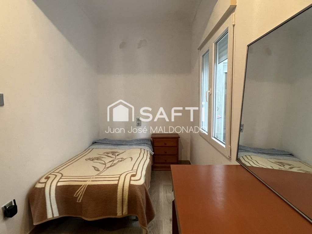 5 bedroom Apartment for sale in Benicarlo - € 165,000 (Ref: 9611339)