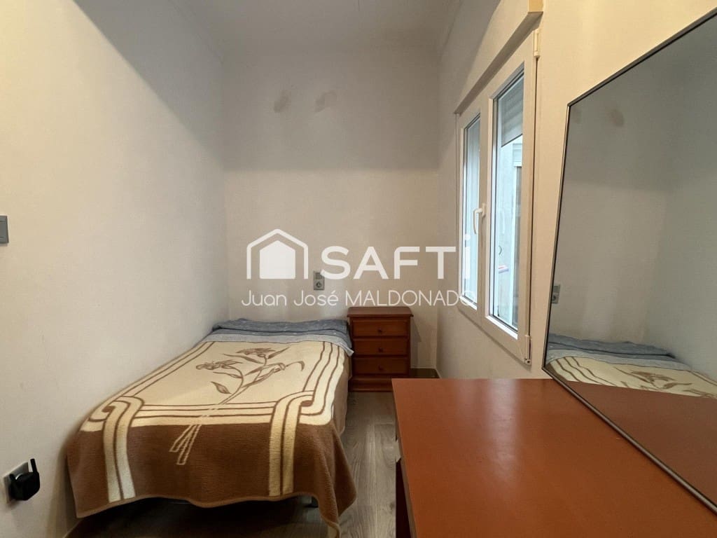 5 bedroom Apartment for sale in Benicarlo - € 165,000 (Ref: 9611339)