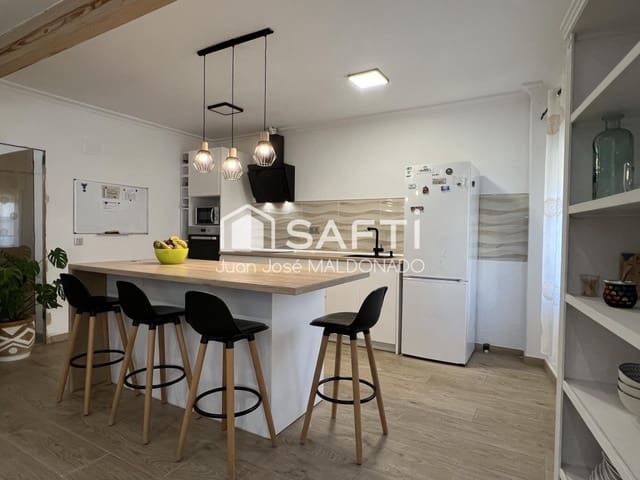 5 bedroom Apartment for sale in Benicarló - € 165,000 (Ref: 9611339)