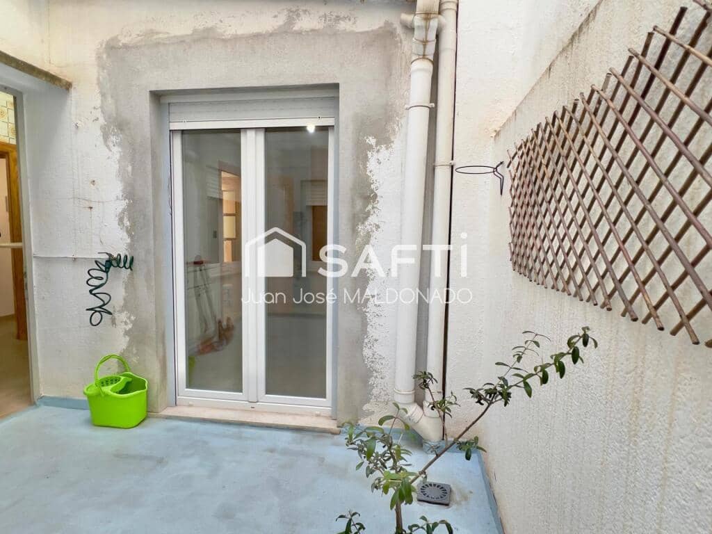 5 bedroom Apartment for sale in Benicarlo - € 165,000 (Ref: 9611339)