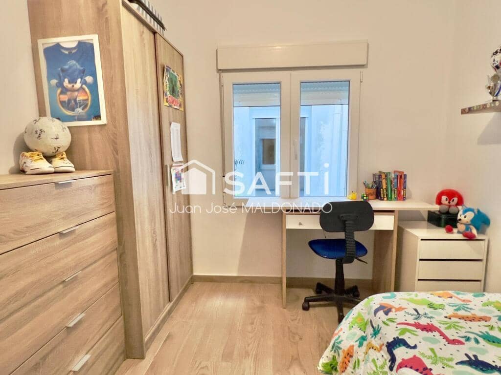 5 bedroom Apartment for sale in Benicarlo - € 165,000 (Ref: 9611339)